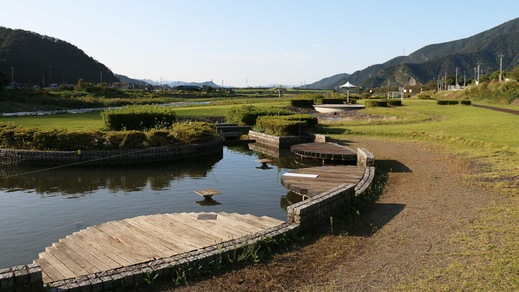 レインボーパーク南条