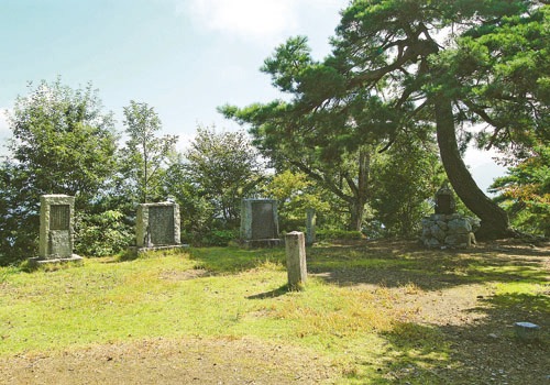 Somayama Castle Ruins